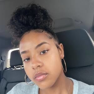 Meet your Posher, Teaysha